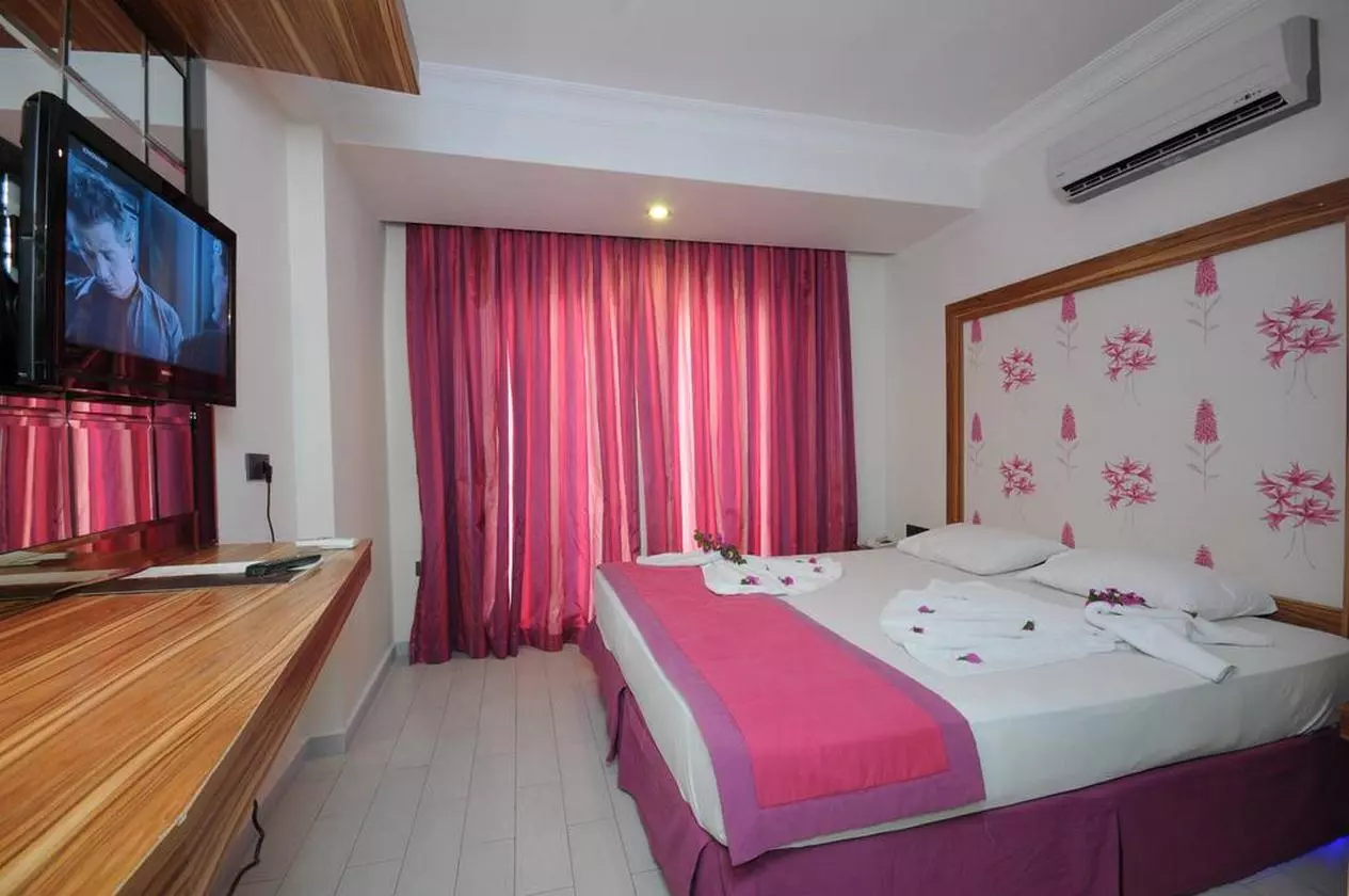 CLESEASIDE_SHABAVIZ (7).jpg